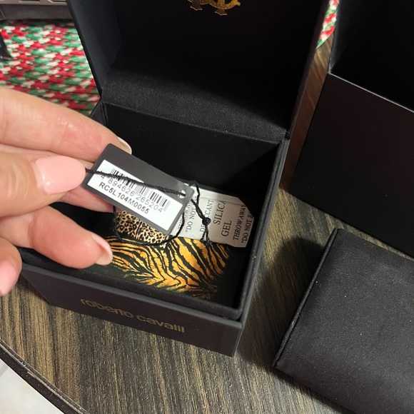 Snake Watch - Picture 4 of 10